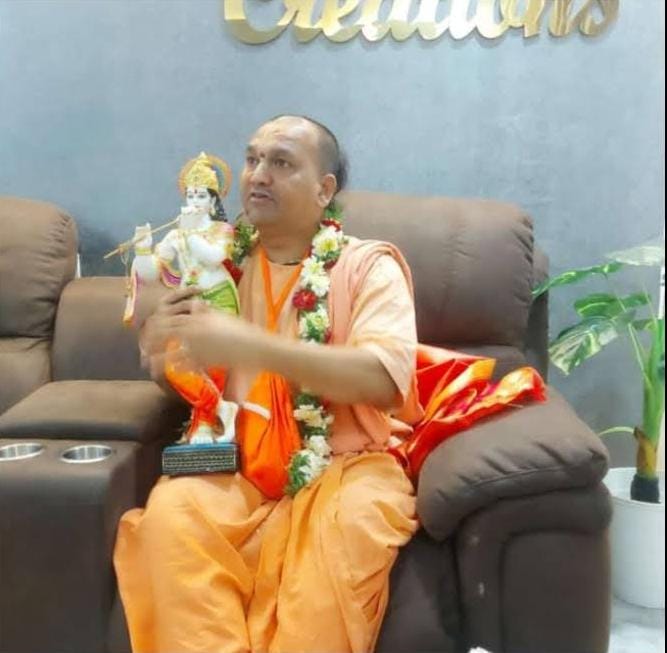 RADHA MANOHAR DAS